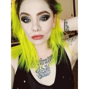 Meet your Posher, Risa